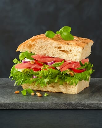 PLUSS CATERING FOCACCIA SPEKESKINKE